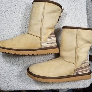 UGG Classic Short Serape cream boots womens size 9